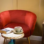 Hotel Village Pub 4*