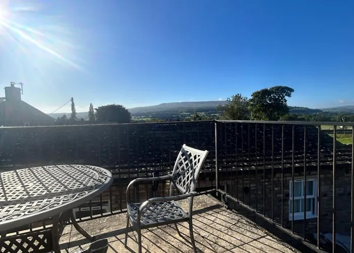 Hotel Village Pub 4*