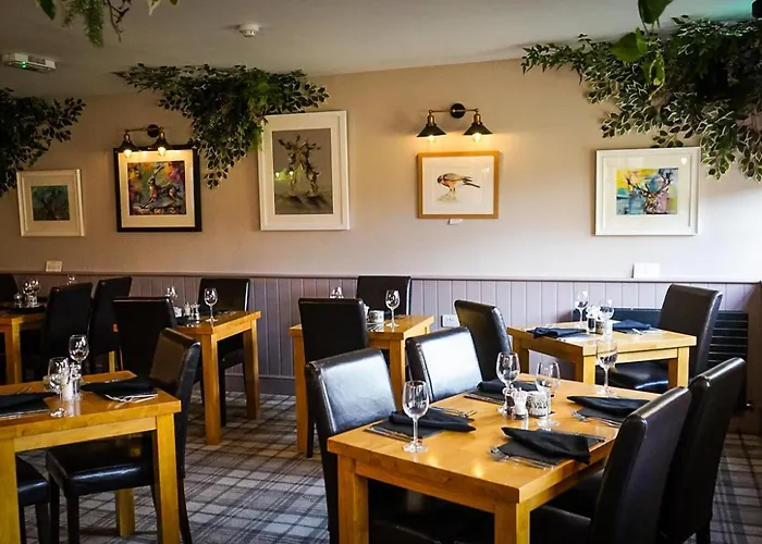 Village Pub Hotel