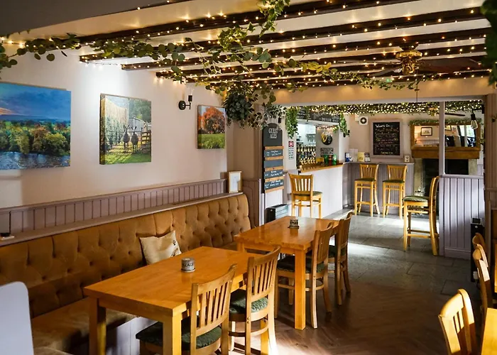 Village Pub Hotel