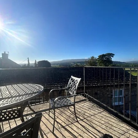 Hotel Village Pub 4*