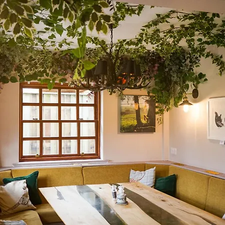 Hotell Village Pub